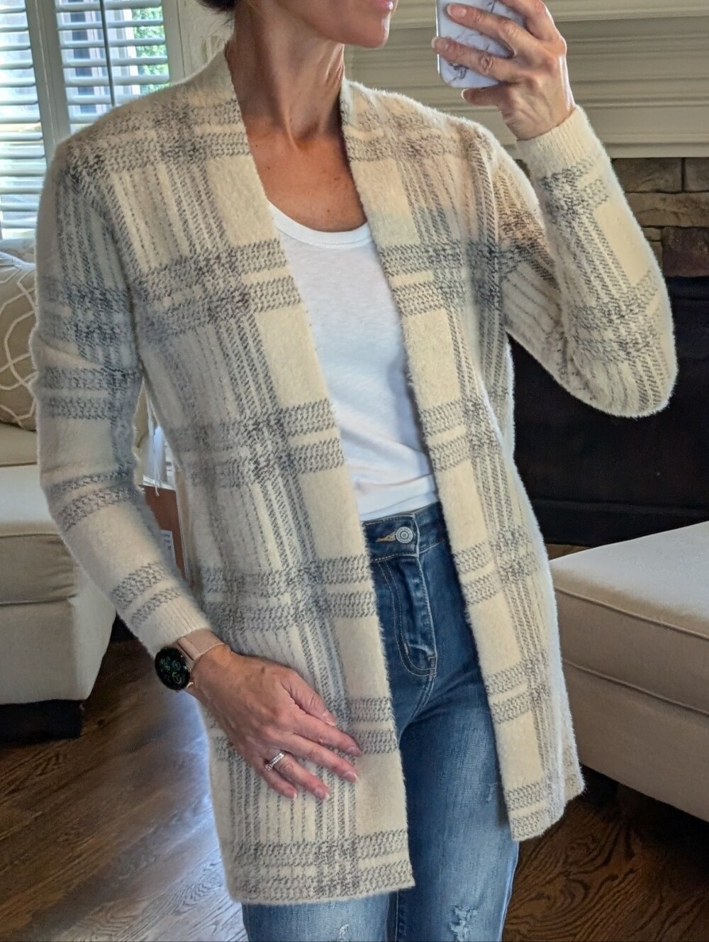 Cyrus Size XS Plaid Open-Front Cardigan Sweater - Cream & Gray NWT